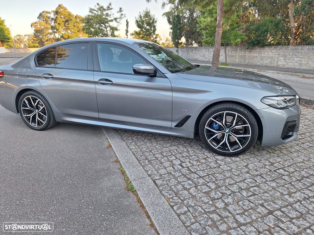 BMW 530 e Pack 50 anos M - 11