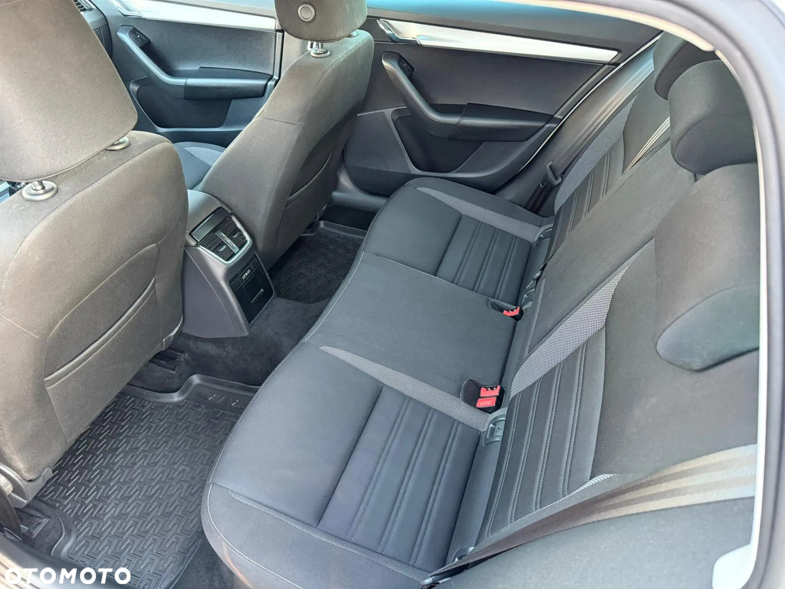 Skoda Octavia 1.6 TDI Ambition - 16