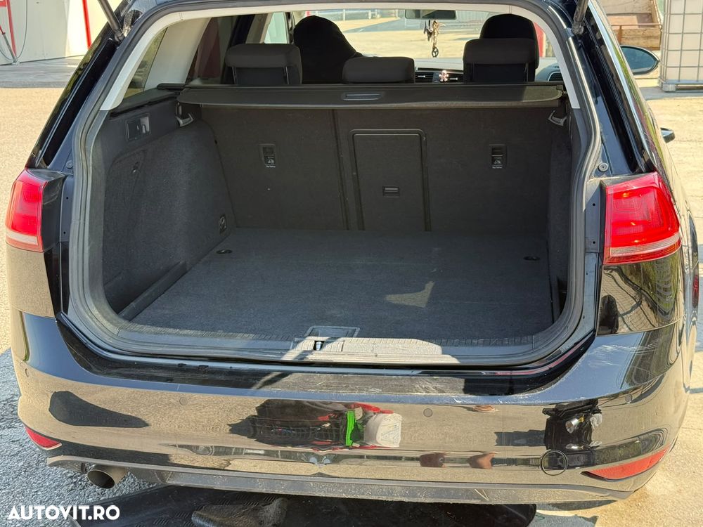 Volkswagen Golf 1.6 TDI DPF BMT DSG Comfortline - 27