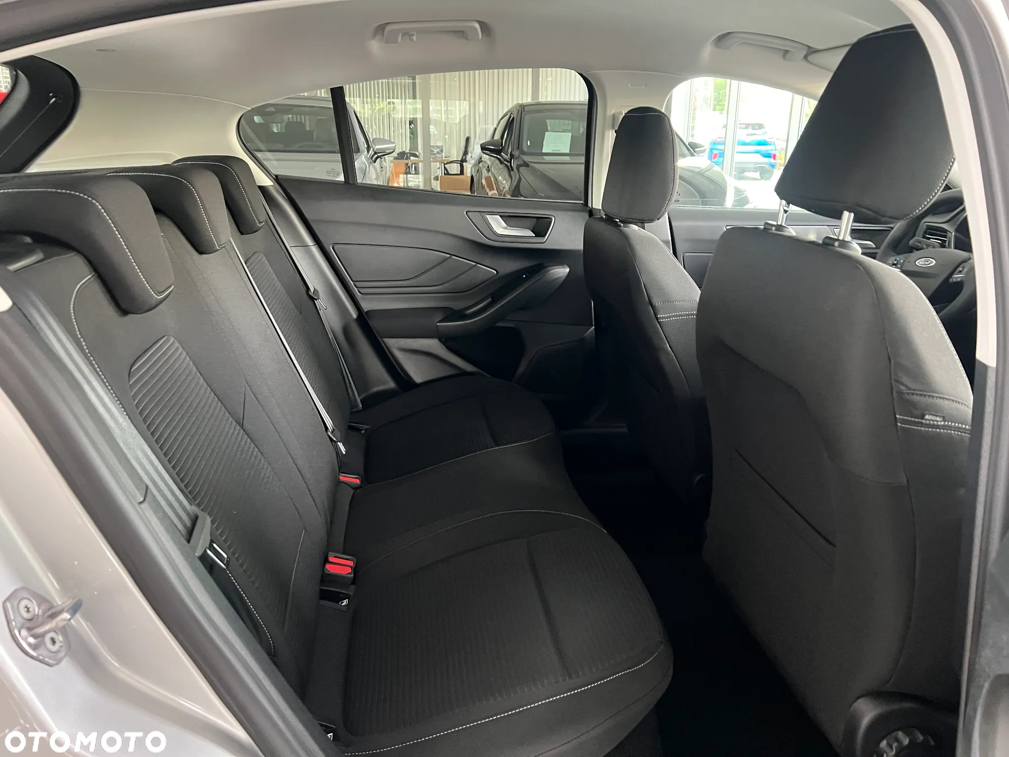 Ford Focus 1.0 EcoBoost Titanium - 34