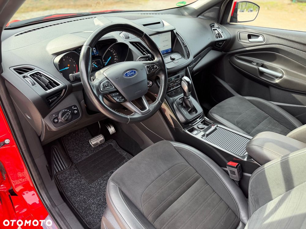 Ford Kuga 2.0 TDCi 4x4 ST-Line - 12