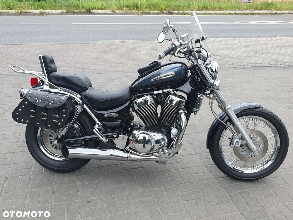 Suzuki Intruder - 2