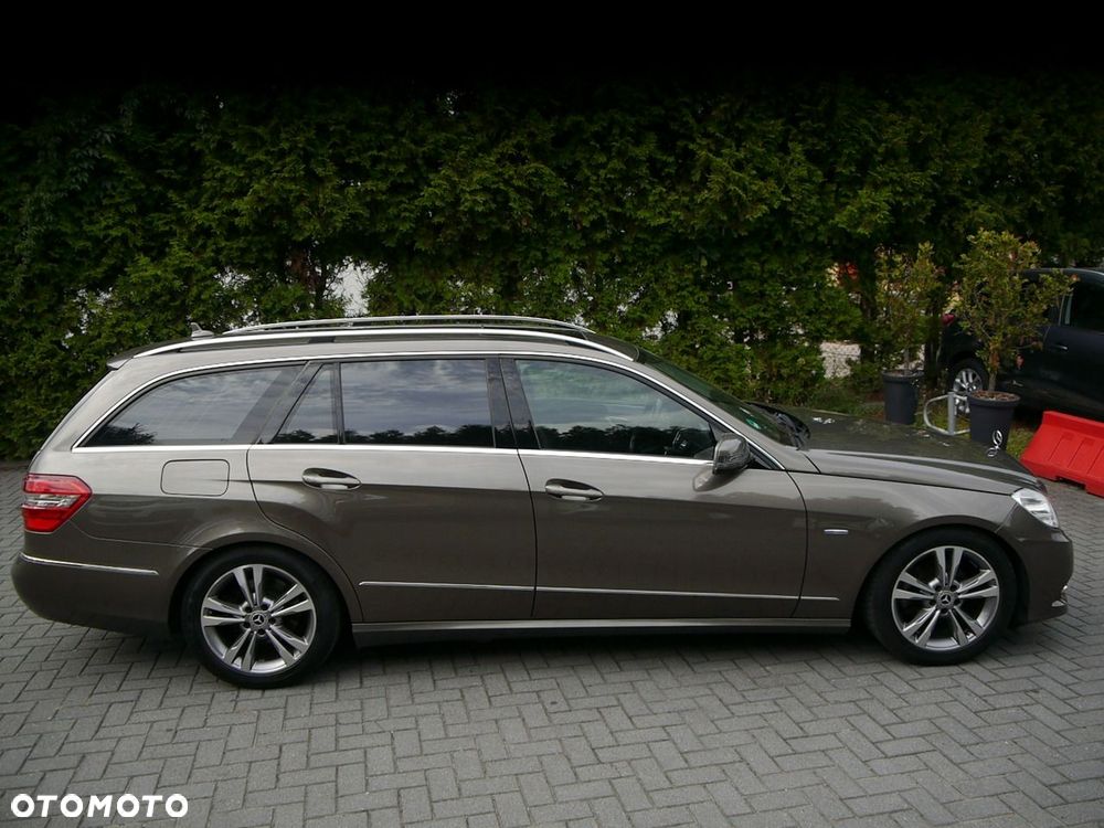 Mercedes-Benz Klasa E 200 CGI BlueEFFICIENCY 7G-TRONIC Avantgarde - 9
