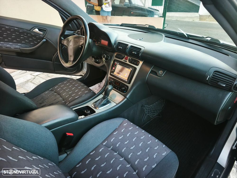 Mercedes-Benz C 220 - 12