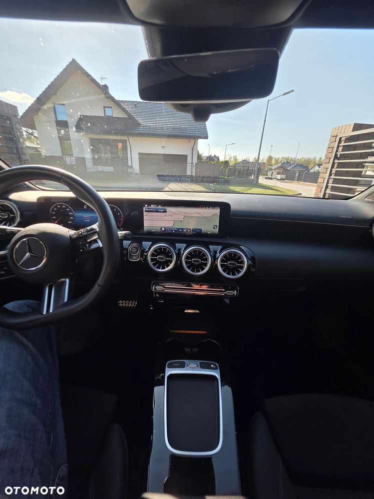 Mercedes-Benz Klasa A 220 4-Matic AMG Line 8G-DCT - 6
