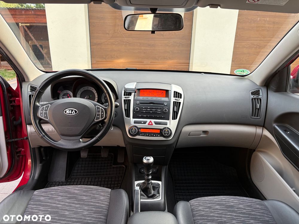 Kia Ceed 1.6 Crdi Comfort + - 8