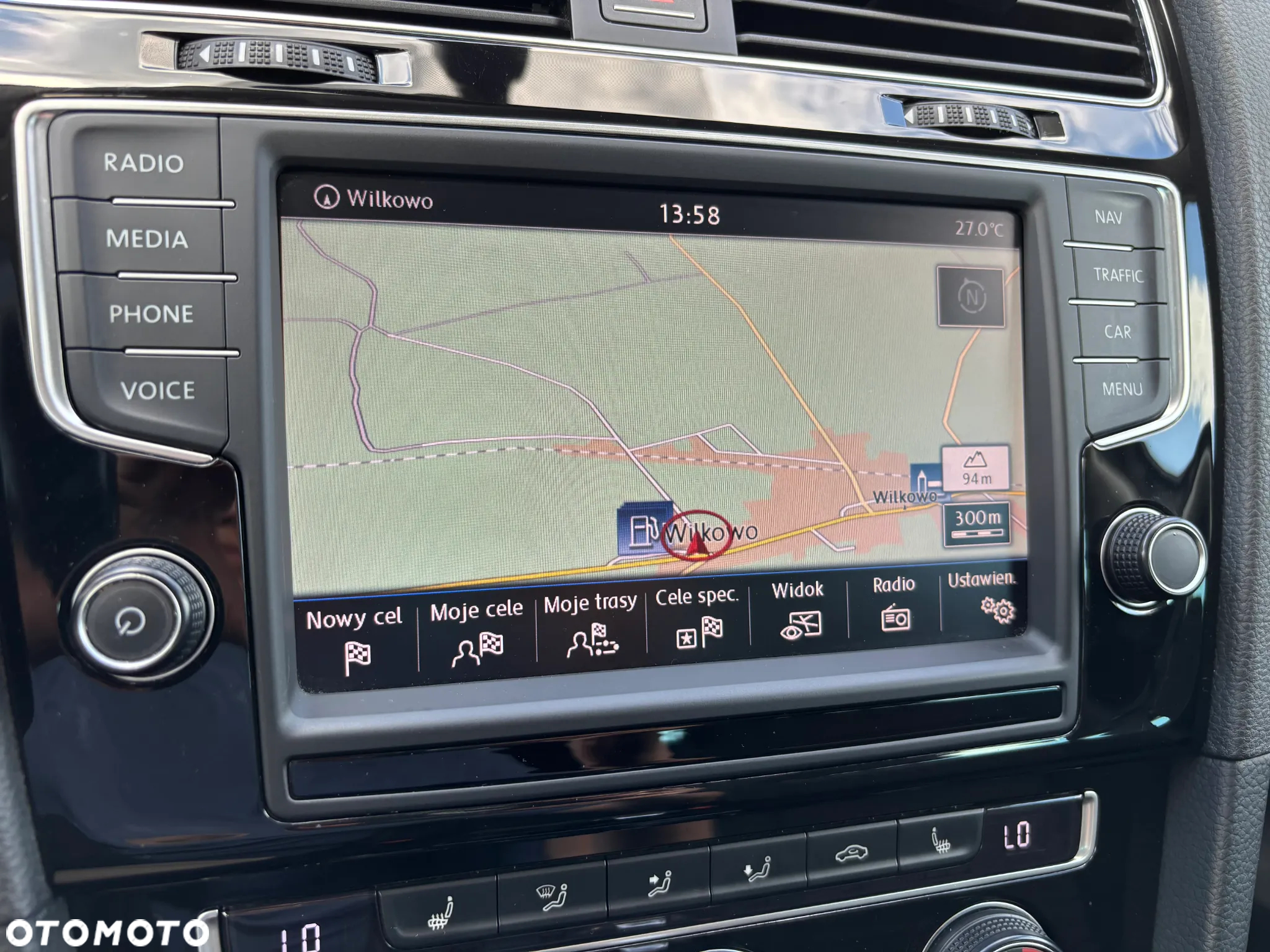 Volkswagen Golf Variant 1.6 TDI BlueMotion Technology DSG Cup - 24