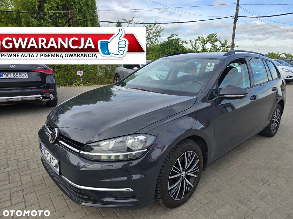 Volkswagen Golf - 1
