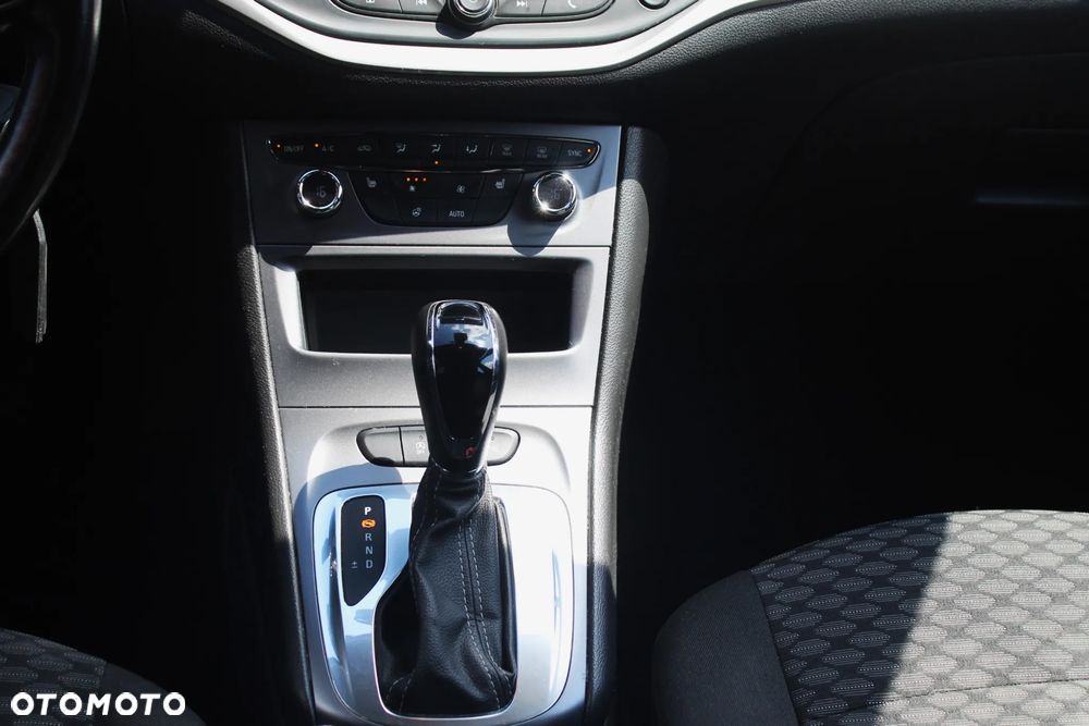 Opel Astra 1.4 T Edition S&S - 13