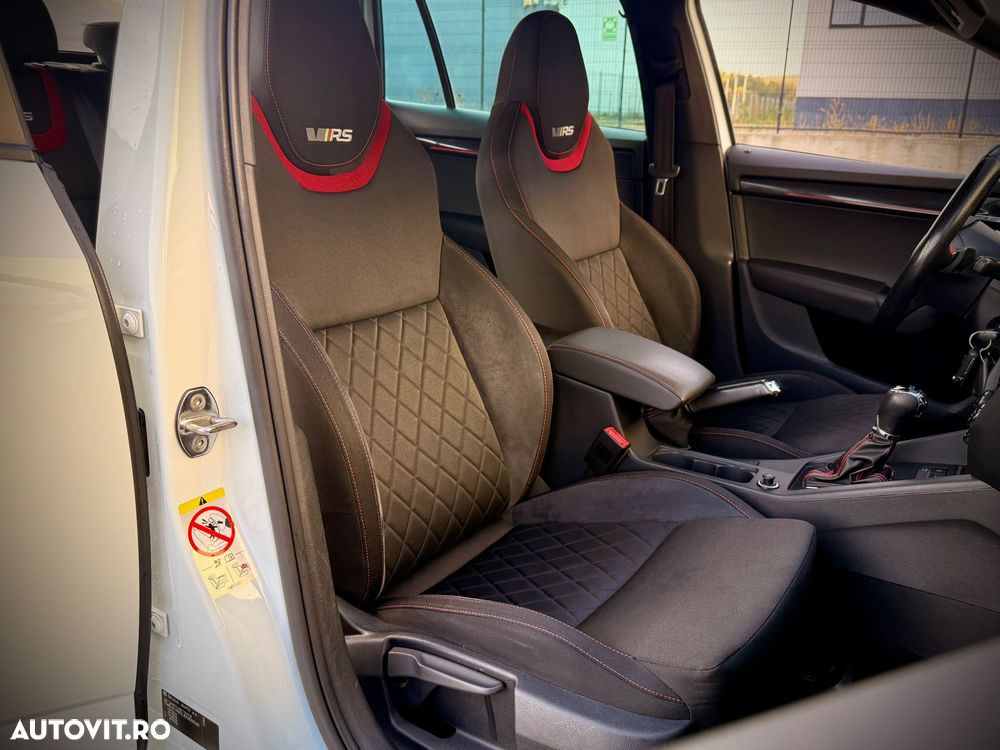 Skoda Octavia 2.0 TDI RS DSG - 17