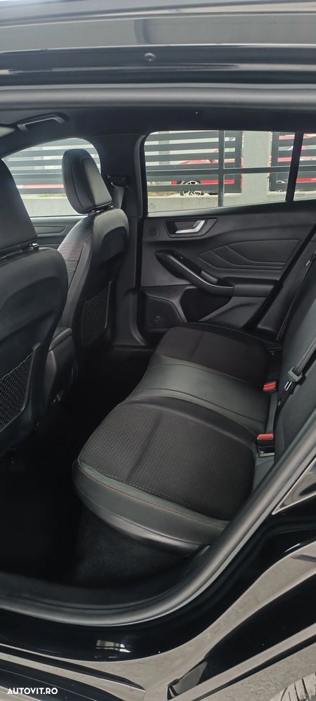 Ford Focus 1.5 TDCi ST-Line - 6