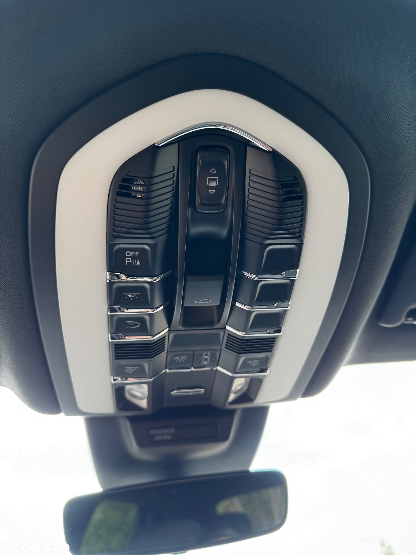 Porsche Macan - 29