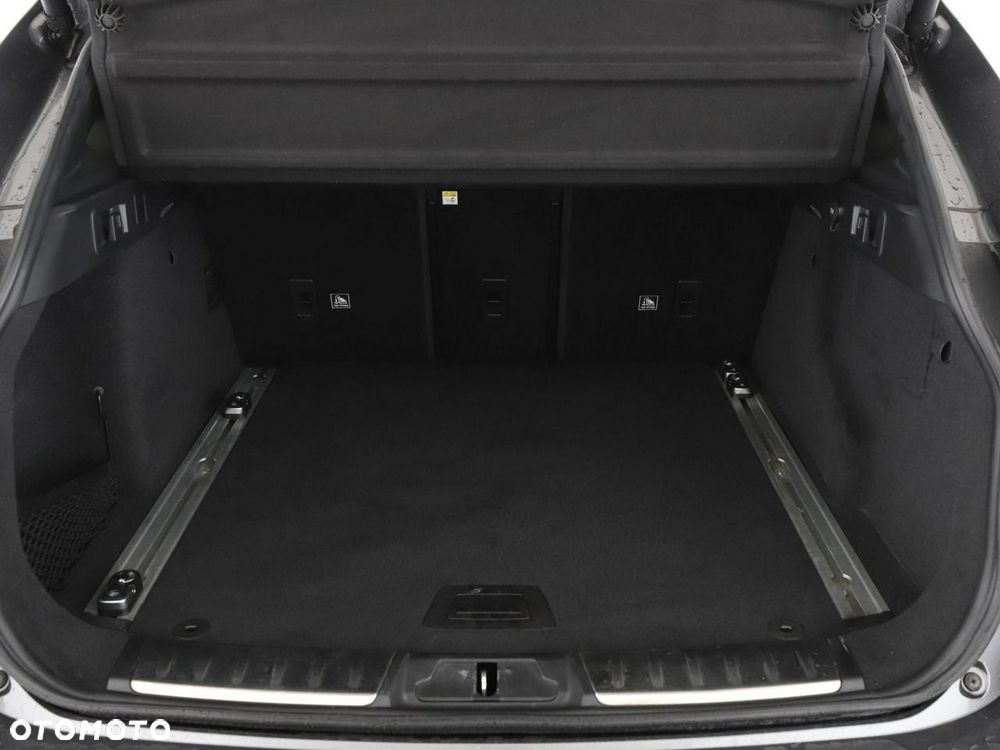 Jaguar F-Pace 25d AWD R-Sport - 21