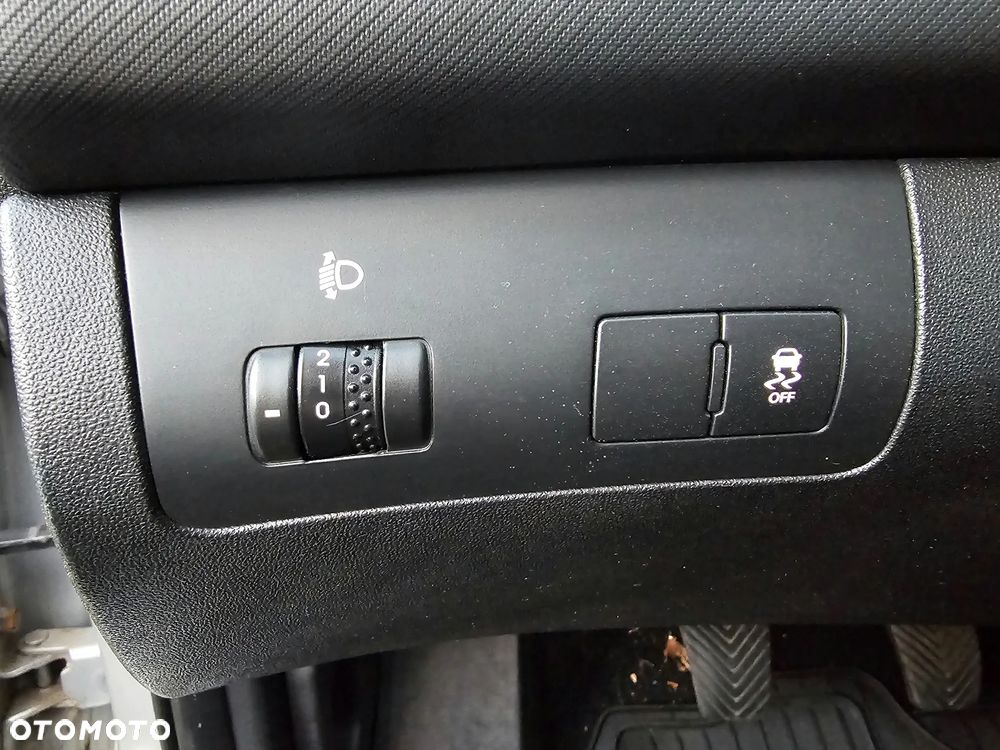 Kia Ceed - 23