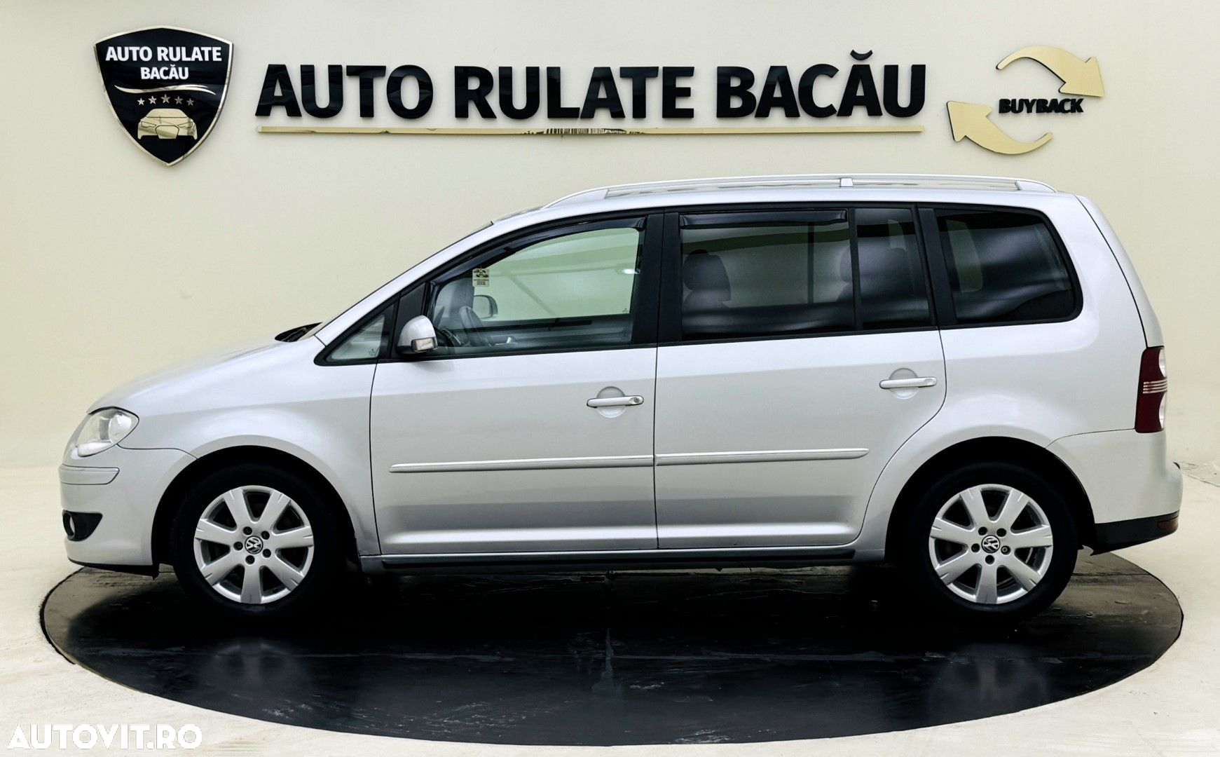 Volkswagen Touran 2.0 TDI DPF Highline DSG - 5