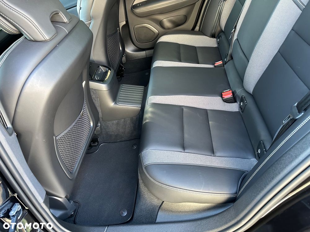 Volvo S60 T8 Recharge AWD Geartronic RDesign - 24