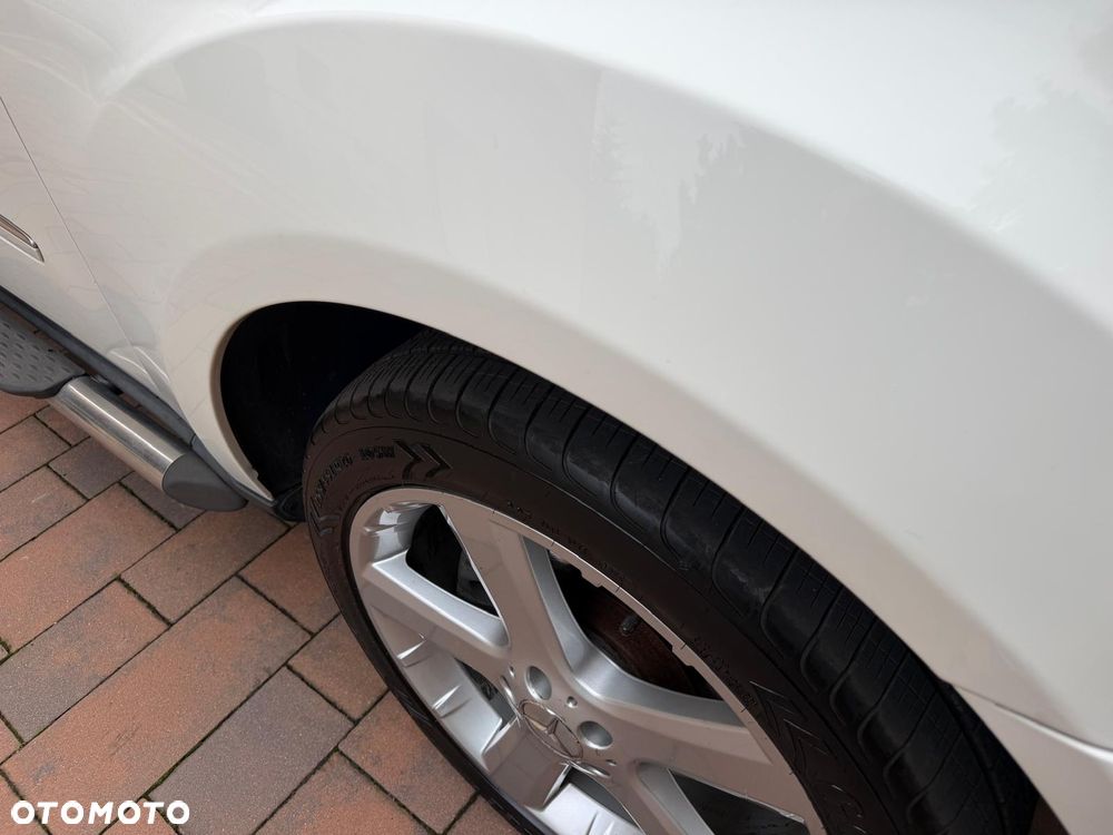 Mercedes-Benz ML 500 4-Matic - 22