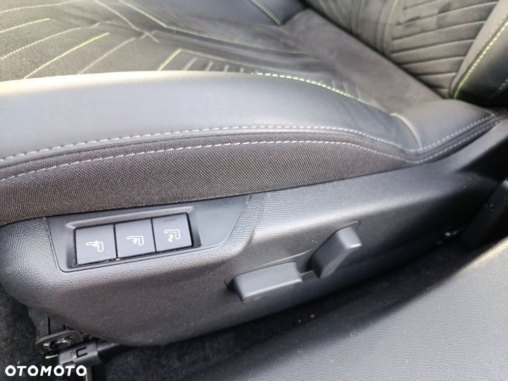 Peugeot 2008 1.2 PureTech GT S&S EAT8 - 13