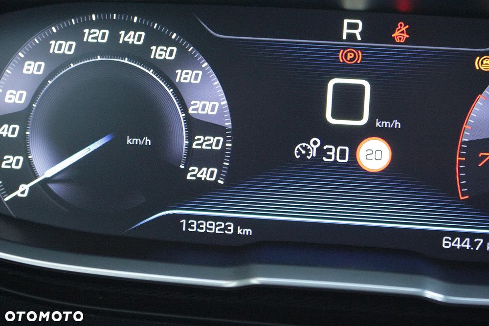 Peugeot 5008 THP 165 EAT6 Allure - 17