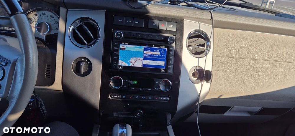 Ford Expedition 5.4 XLT 4WD - 17