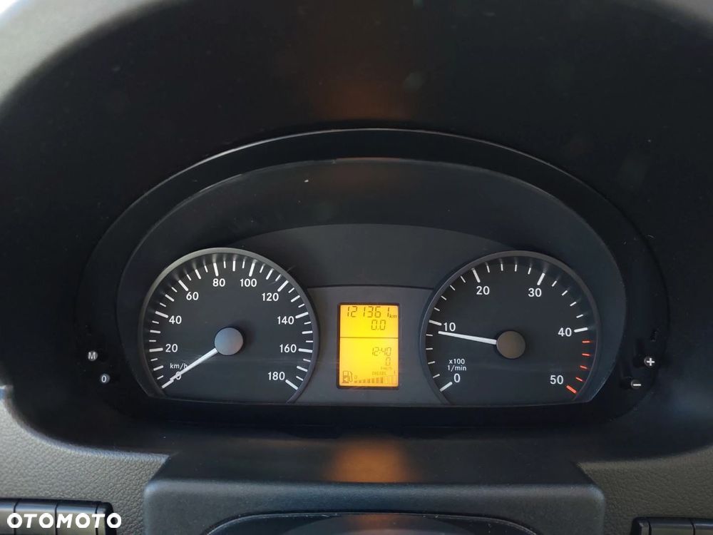 Mercedes-Benz Sprinter - 6