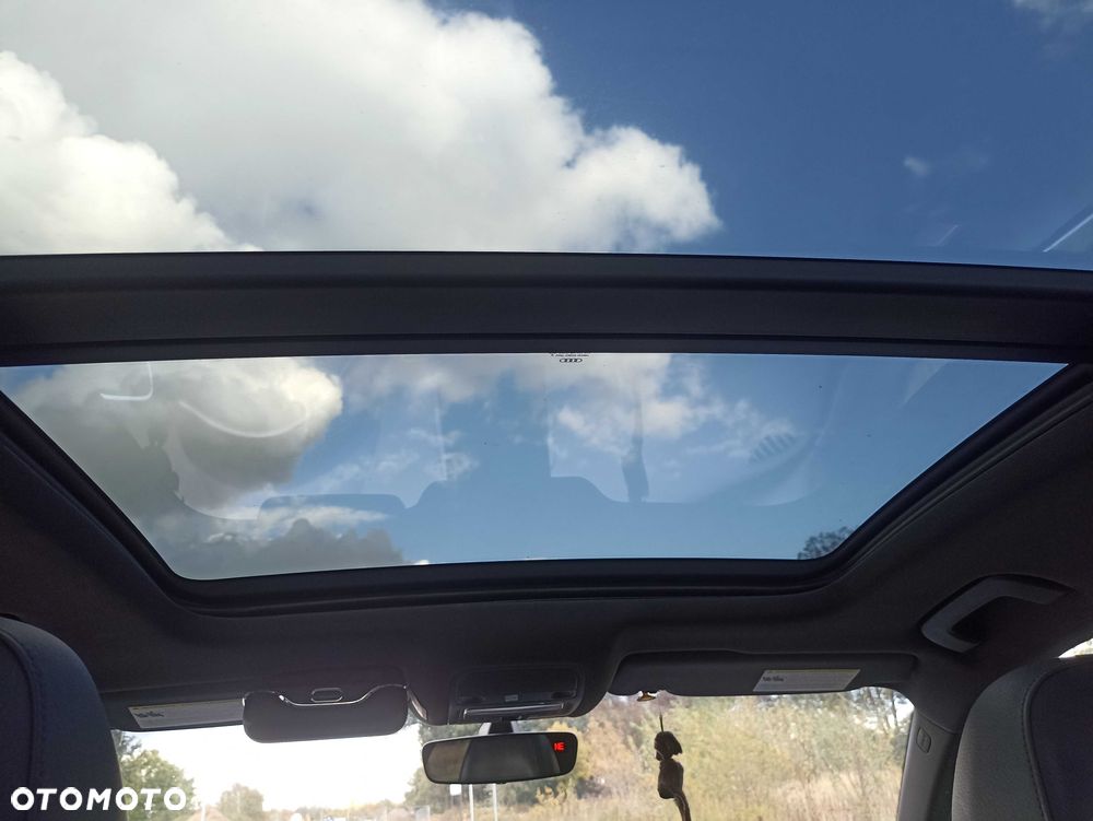 Audi Q3 2018 photo 3