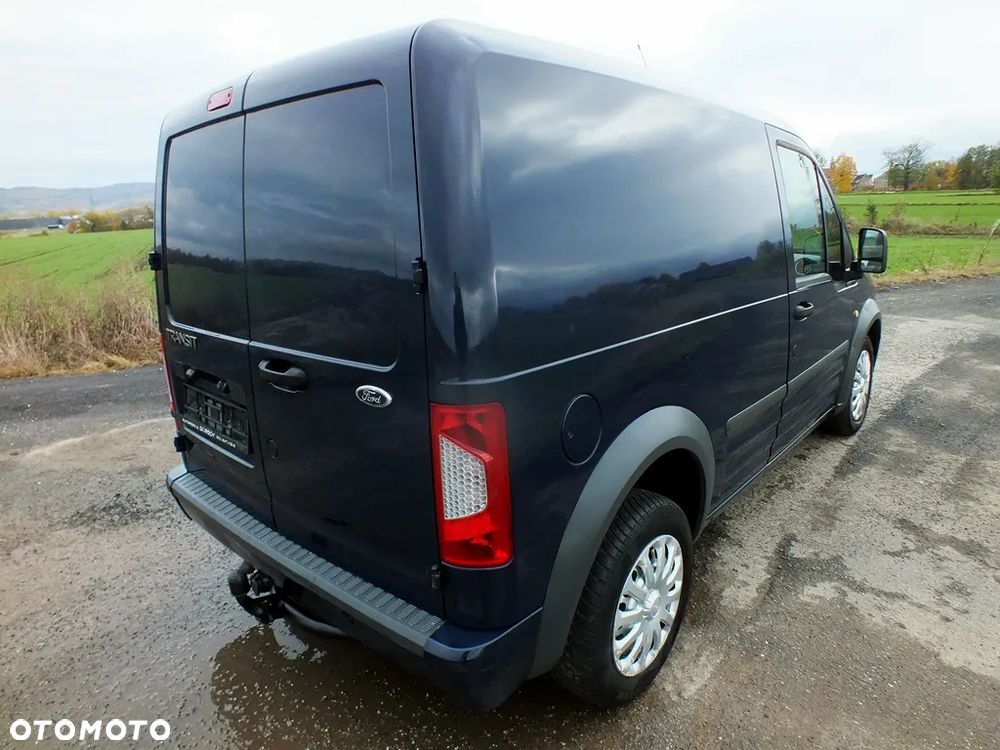 Ford Transit Connect - 11