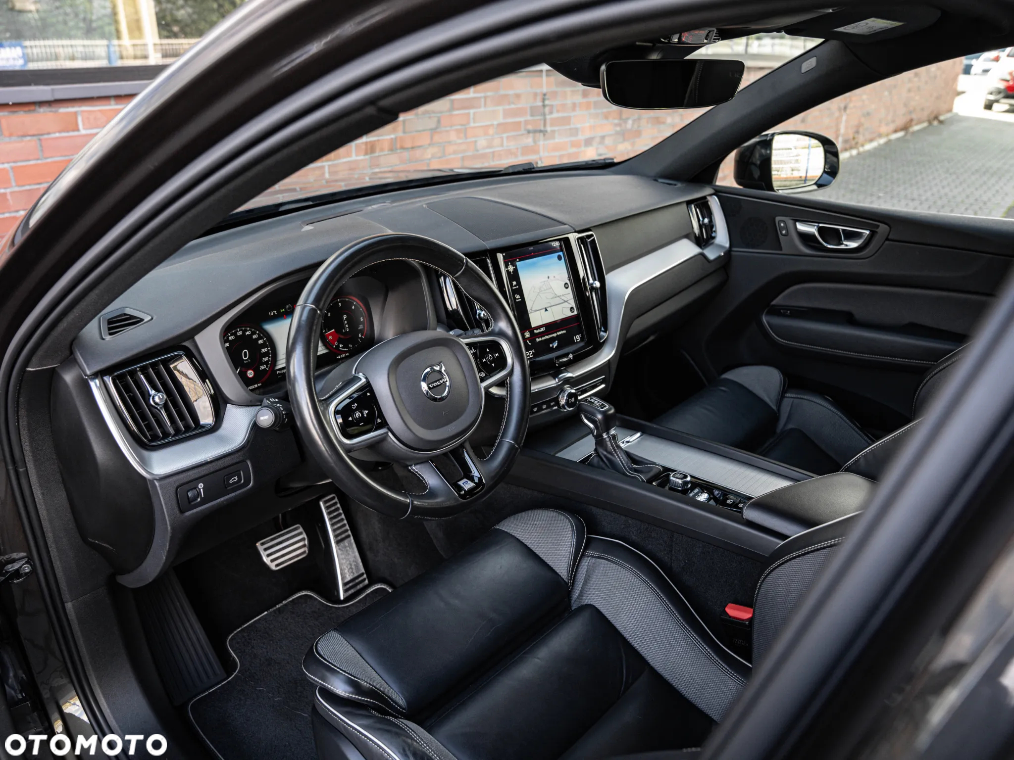 Volvo XC 60 D4 R-Design - 21