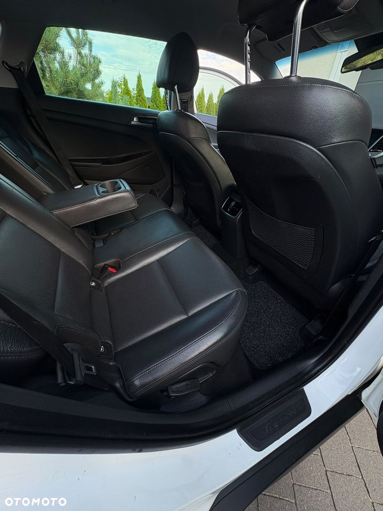 Hyundai Tucson 2.0 CRDI Style 4WD - 22