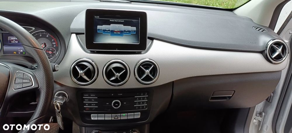 Mercedes-Benz Klasa B 200 7G-DCT - 12