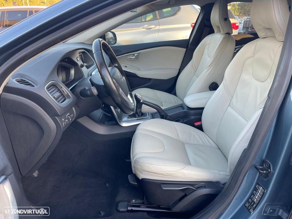 Volvo V40 1.6 D2 Summum - 9