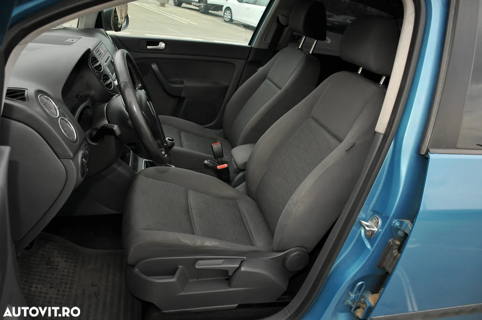 Volkswagen Golf Plus 1.6 FSI Comfortline - 12