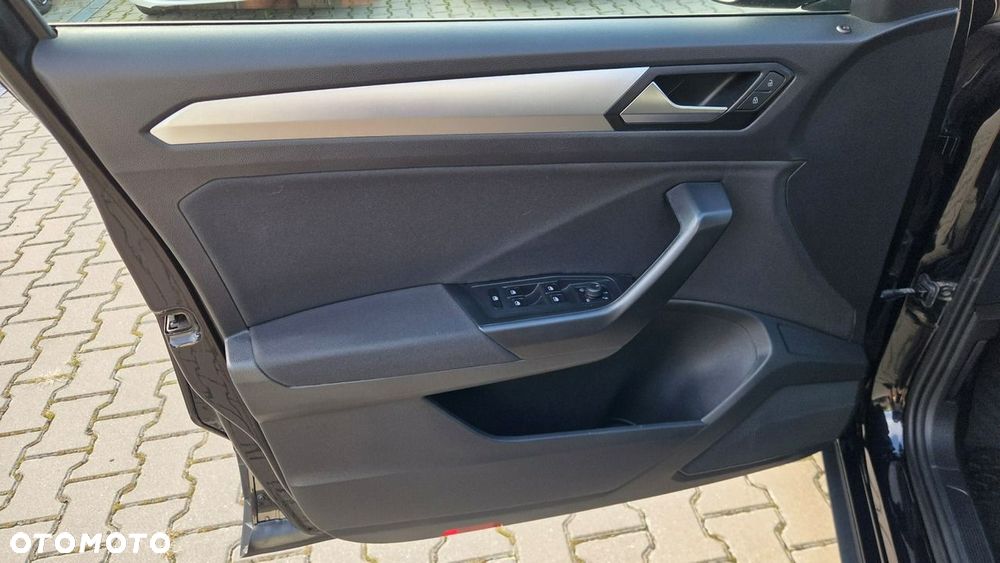 Volkswagen T-Roc 1.5 TSI Life DSG - 20