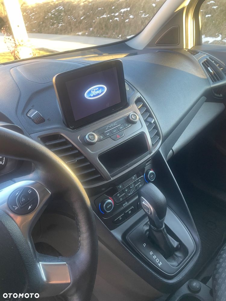 Ford Connect - 17