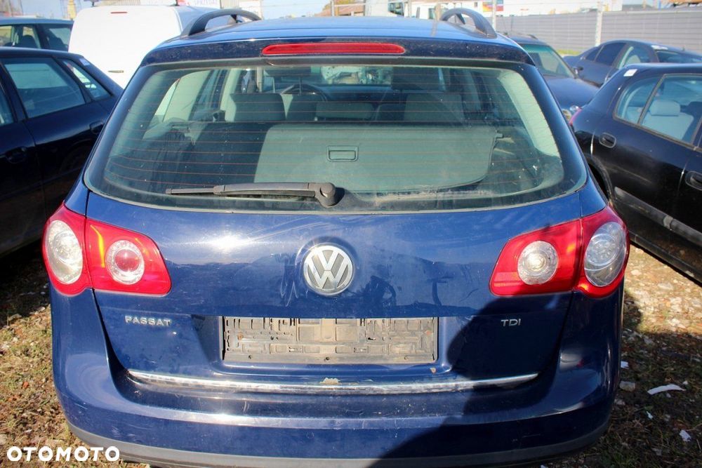 VW Passat B6 2007 1.9TDI BKC Kombi (MASKA, ZDERZAK, LAMPA, BŁOTNIK, DRZWI, SZYBA, FOTEL) - 6