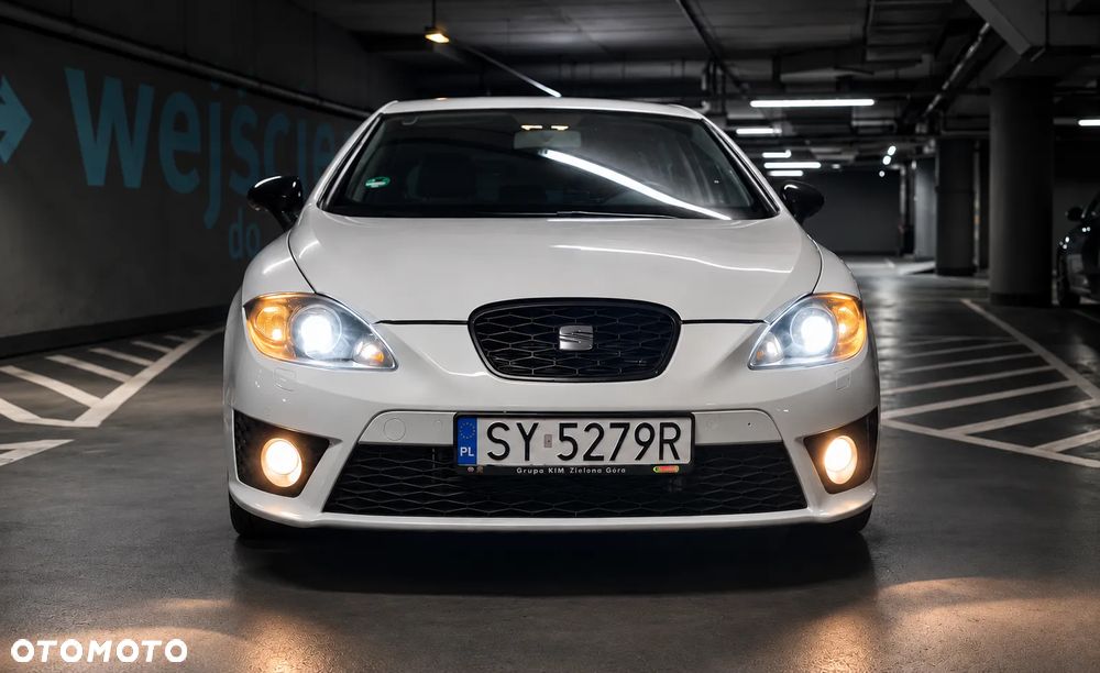 Seat Leon 2011 photo 3