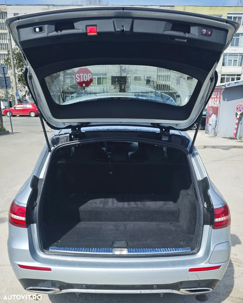 Mercedes-Benz E - 14