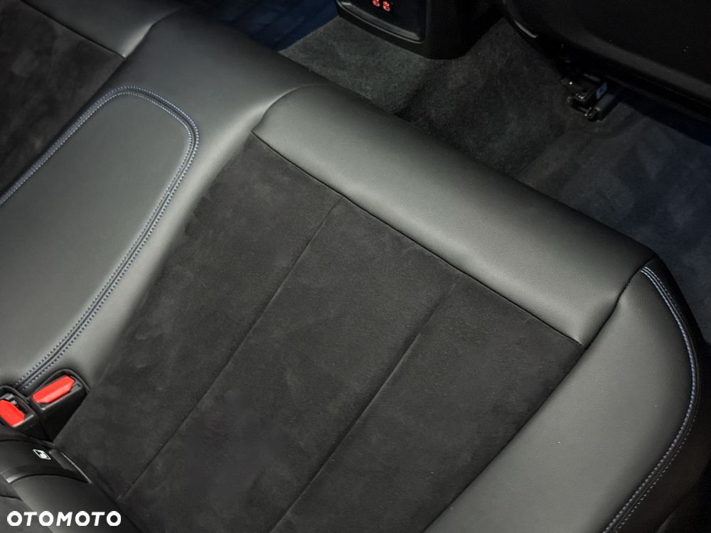 BMW Seria 3 318i M Sport Edition - 34