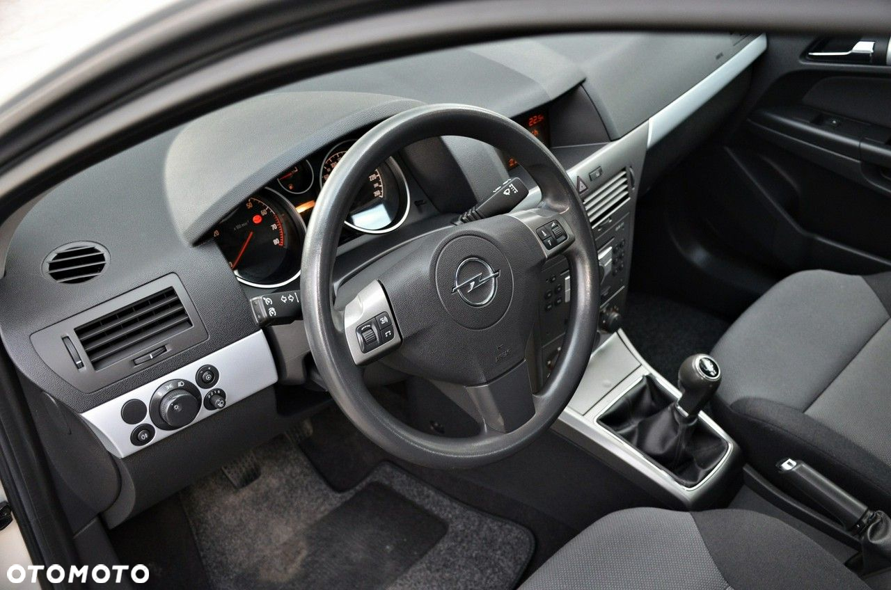 Opel Astra - 14