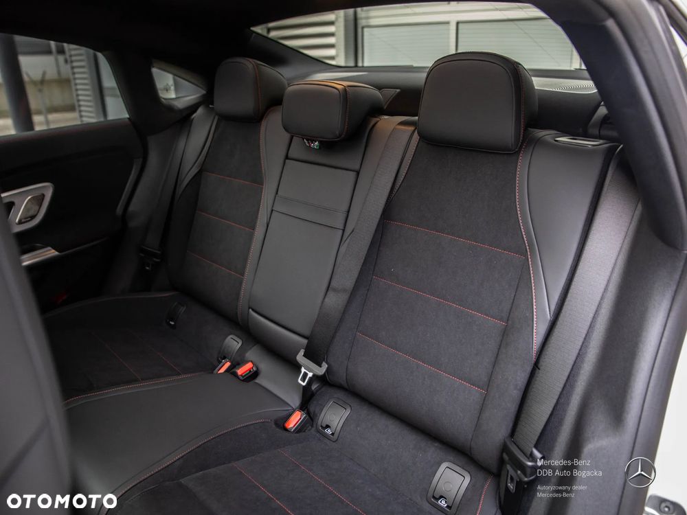 Mercedes-Benz CLA 220 mHEV 4-Matic 8G-DCT - 14