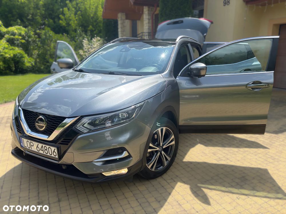 Nissan Qashqai 1.2 DIG-T N-Connecta EU6 - 30