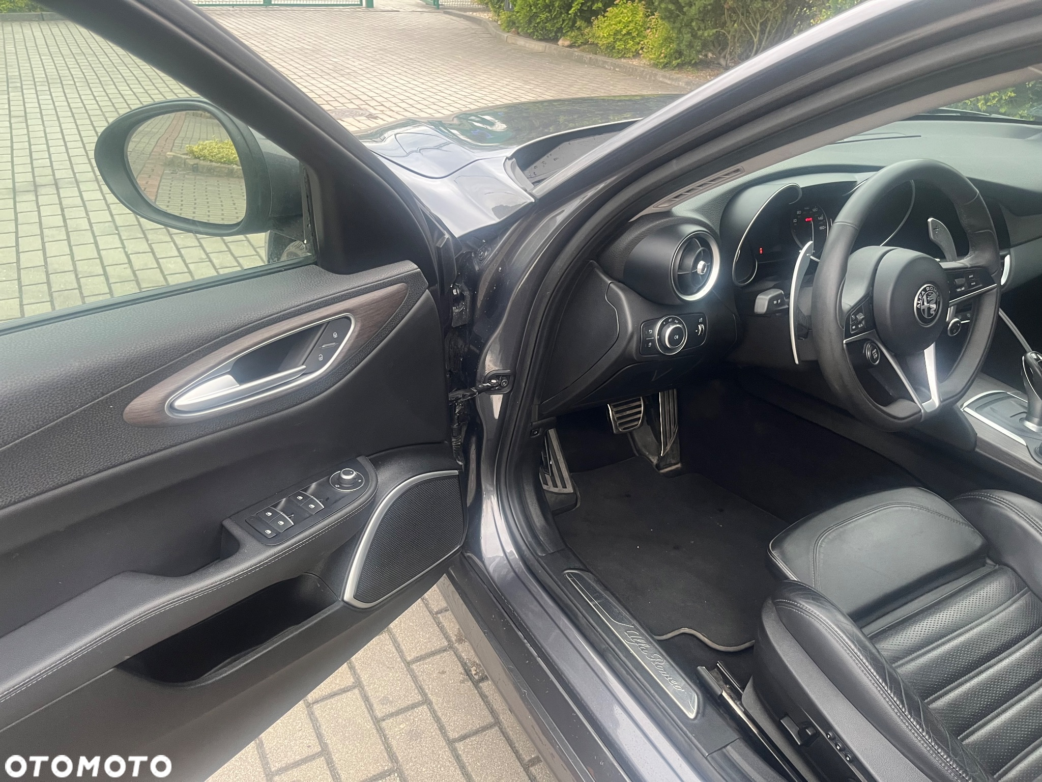 Alfa Romeo Giulia 2.0 Turbo 16V AT8 Veloce - 12