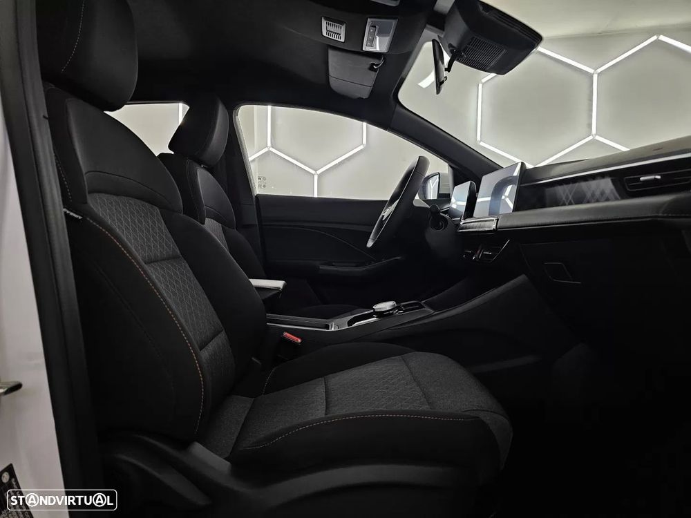 MG MG3 1.5 L Hybrid+ Comfort - 32