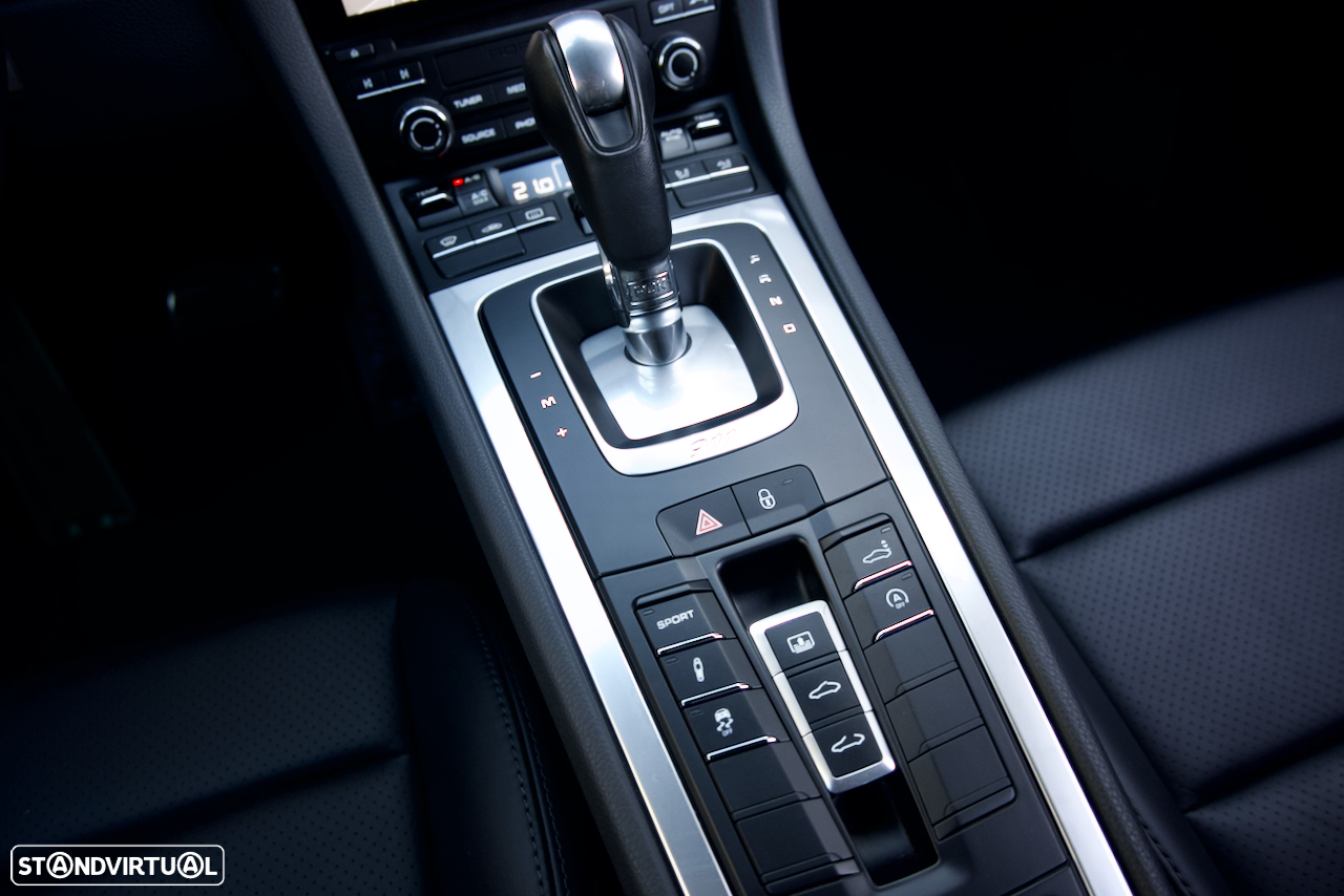 Porsche 911 (991) Carrera 2 PDK - 37