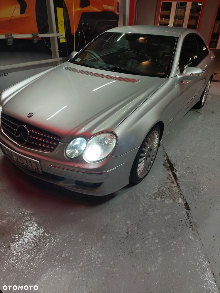 Mercedes-Benz CLK - 11