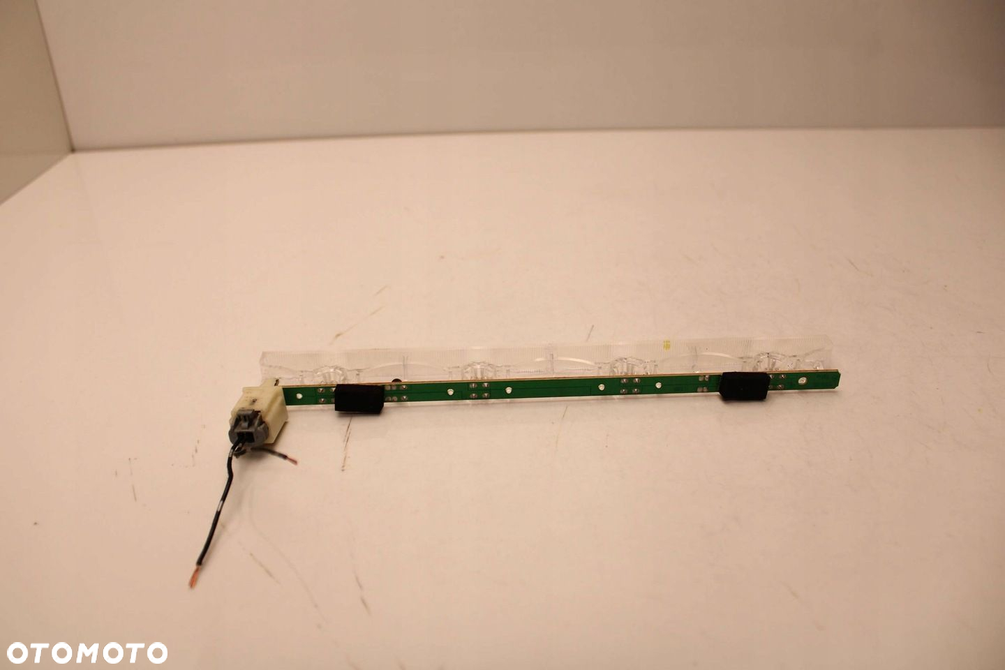 NISSAN QASHQAI I J10 06- TRZECIE ŚWIATŁO LAMPA STOP STOPU STOPKA WKŁAD - 2
