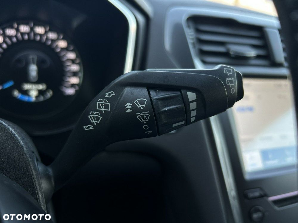 Ford Mondeo 2.0 TDCi Titanium - 20