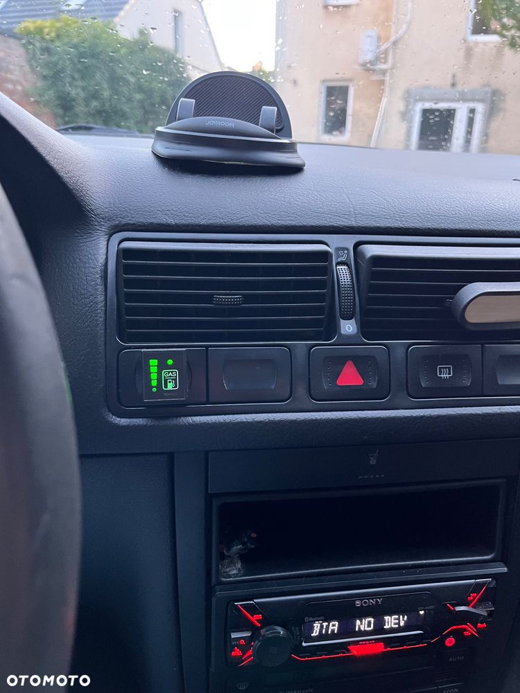 Volkswagen Golf - 13