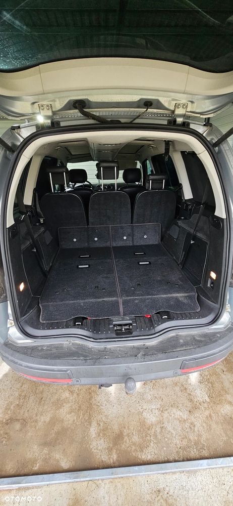 Ford Galaxy 2.0 TDCi Ghia - 11