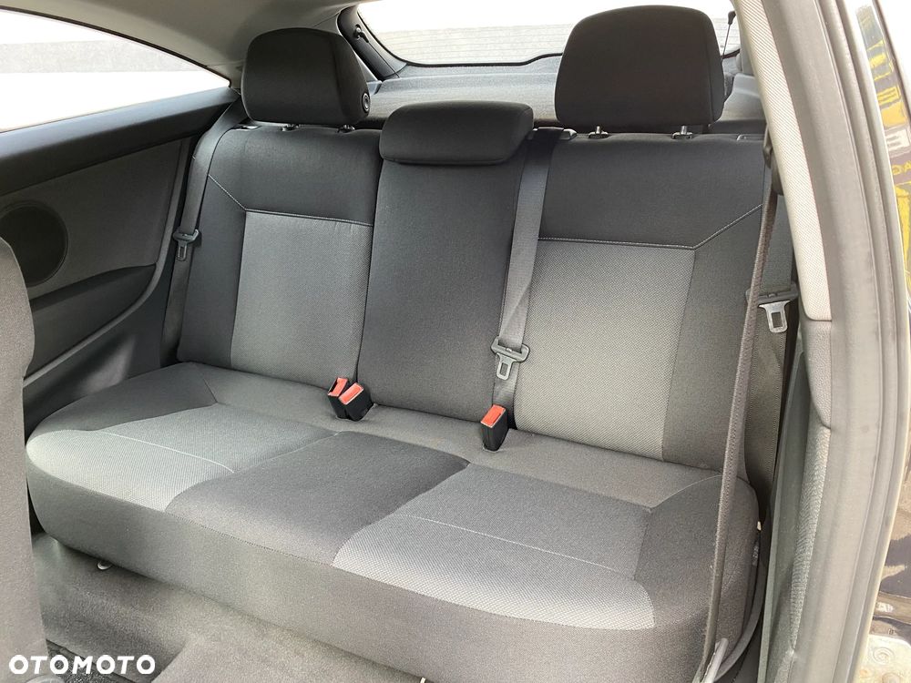 Opel Astra GTC 1.4 NAVI - 15